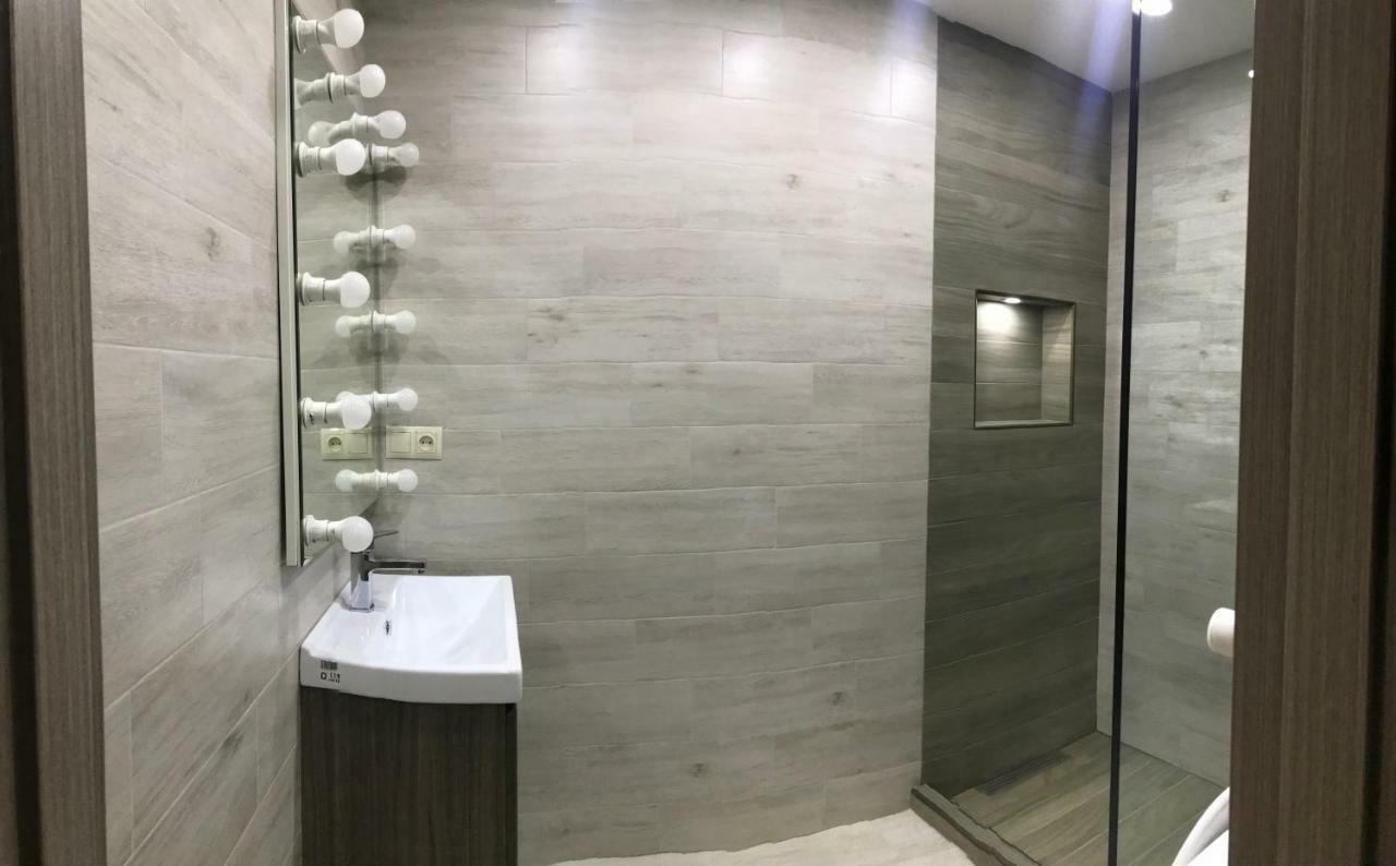 Luxury 4-Bedroom Apartment In The Center Tbilisi Exteriér fotografie